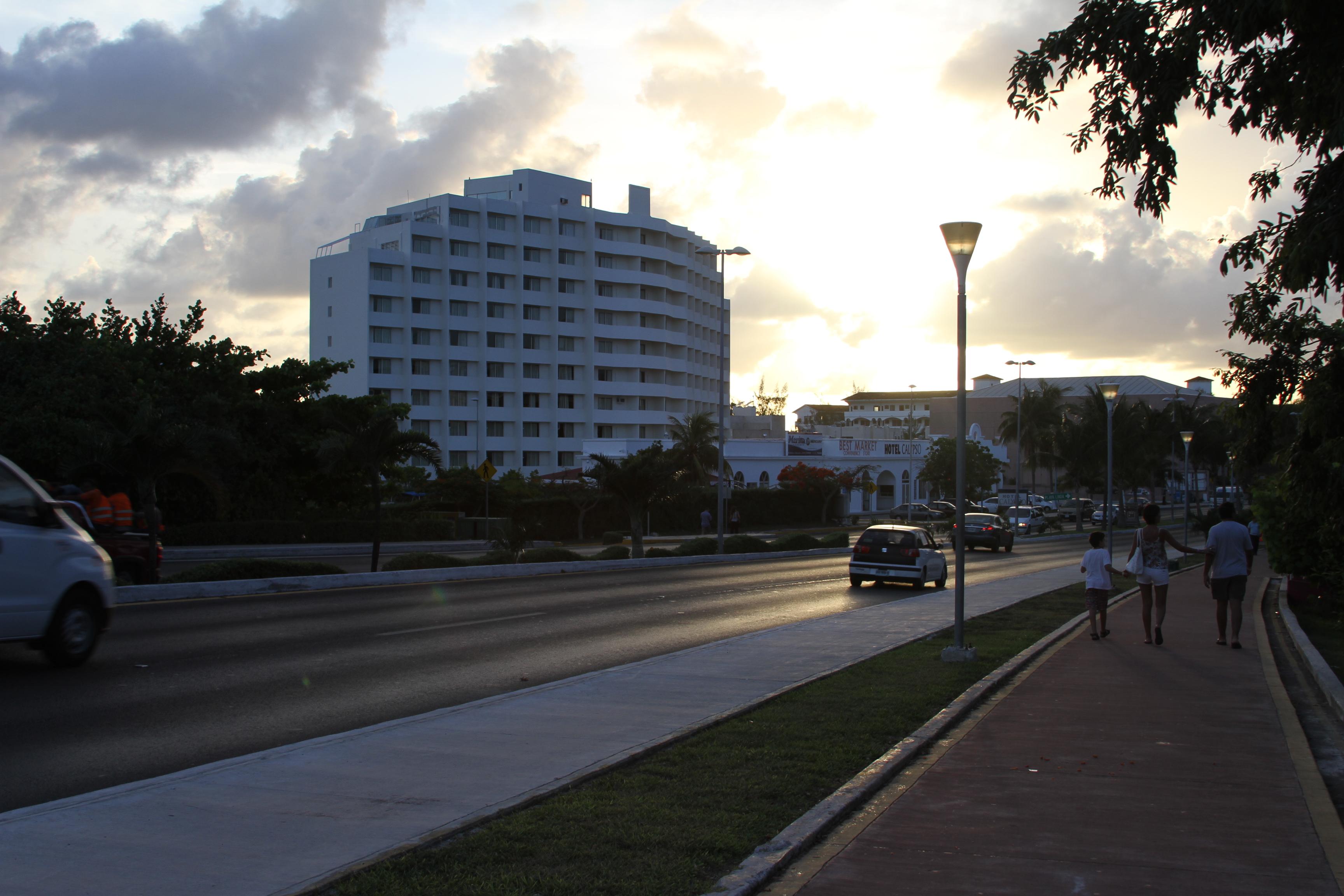 Hotel Calypso Cancún Extérieur photo