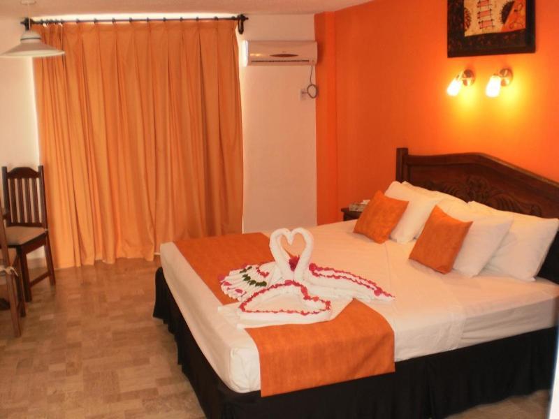Hotel Calypso Cancún Extérieur photo
